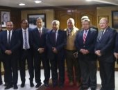 البحث العلمى يلتقى محافظ أسوان لمتابعة الأعمال بمشروع خفض منسوب المياه الجوفية