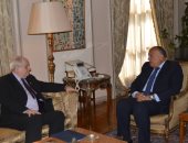 شكرى يبحث مع نائب وزير خارجية اليونان تعزيز العلاقات فى مجال الطاقة