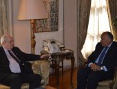 سامح شكرى يستقبل نائب وزير خارجية اليونان لبحث العلاقات الثنائية