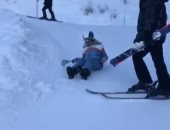  صوفى تيرنر "عار" على عائلات الشمال بعد سقوطها أثناء التزلج فى سويسرا 
