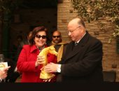 محافظ القاهرة ونائبة وزير الزراعة يتفقدان محطة زهراء عين شمس لتربية الخيول