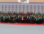 رئيس جامعة القاهرة يستعرض تقريراً حول أنشطة الطلاب خلال الفصل الدراسى الأول