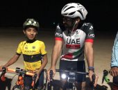 شاهد.. قادة أبو ظبى الشباب يشاركون فى فعاليات رياضية وسباق الدراجات