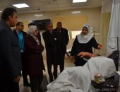 صور ..وزيرة الصحة فى زيارة مفاجئة لمستشفى بلطيم