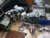 جمارك مطار برج العرب تضبط محاولتى تهريب طائرة تنصت وكروت الميمورى