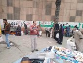 صور.. حملة لإزالة إشغالات سوق الجمعة.. وإصلاح كسر ماسورة بالأسكندرية