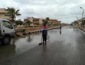 صور.. رفع مياه الأمطار ورفع كفاءة أعمدة الإنارة بكفر الشيخ