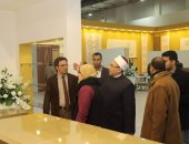 أمين "البحوث الإسلامية" يتفقد جناح الأزهر بمعرض الكتاب 