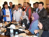 وزير الشباب يتفقد معسكر الشباب والصالة المغطاة والمدينة الشبابية