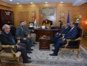 محافظ دمياط تبحث آليات إقامة محجر ومجزر متكامل خارج الكتلة السكنية