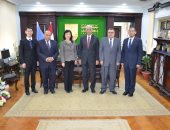 رئيس جامعة الإسكندرية يبحث إنشاء معهد كونفشيوس بالتعاون مع جامعة شنغهاي بالصين 