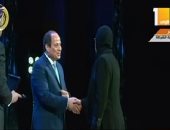 فيديو.. والد شهيد الواحات: تكريم الرئيس يُمثل تكريم لـ 100 مليون مصرى 