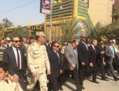 صور.. محافظ الفيوم يتقدم مسيرة نظمتها الشباب والرياضة للاحتفال بعيد الشرطة