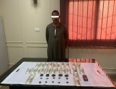 ضبط 15 لفافة لجوهر الأفيون بحوزة عامل بأسيوط