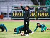 إيهاب جلال يعلن قائمة المصري لمواجهة المقاصة في الدوري 