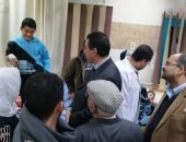 الطب الوقائى بوزارة الصحة يصل سوهاج للمساعدة في واقعة إصابة 68 طفلا بمغص 