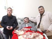 "اليوم السابع" يلتقى "العائد من الموت" داخل المستشفى الجامعى بأسيوط.. فريق طبى أنقذ مصطفى عبد النبى بعد توقف قلبه لمدة ساعة.. ومدير المستشفى يكشف: تم تركيب قسطرة دعامة للمريض والأطباء منحوه فرصة الحياة.. صور