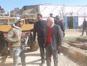 صور.. محافظ بورسعيد يتفقد أعمال رصف ورفع كفاءة المنطقة الثالثة
