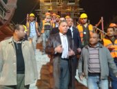 وزير النقل فى جولة مفاجئة بالجزء الثانى للمرحلة الرابعة للخط الثالث للمترو 
