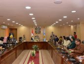 محافظ أسيوط يلتقى أعضاء فرع القومى للمرأة لبحث سبل التعاون والمشاركة في برامج التنمية