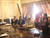 "صحة البرلمان" تطالب الحكومة بسد عجز الأطباء والتمريض 