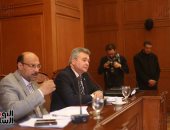 نقاش موسع بالبرلمان حول مشكلات النقل السياحى.. وعمرو صدقى يطلب تدخل الحكومة