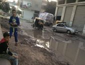 شكوى من انتشار مياه الصرف الصحى بقرية الحملية فى أبو حماد بالشرقية