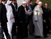 شيخ الأزهر وبابا الفاتيكان يصلان صرح زايد لحضور ختام مؤتمر لأخوة الإنسانية
