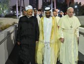 حاكم دبى: جمع شيخ الأزهر وبابا الفاتيكان لقاء تاريخى تفخر بلادنا باستضافته