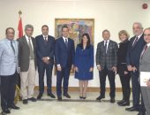 وزيرة السياحة توجه اتحاد الغرف السياحية بتشكيل مجموعة عمل لكأس الأمم الأفريقية