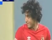 فيديو.. محمد هانى يرفض هدية جيرالدو ويهدر الهدف الثانى أمام إنبى