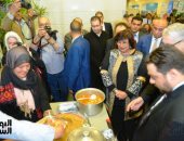 وزيرة الثقافة تفتتح معرضا ضمن مهرجان "التضامن الإسلامى"