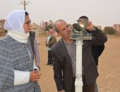 نائب محافظ الوادى الجديد تتفقد محطة الأرصاد الجوية بالخارجة لمتابعة الطقس