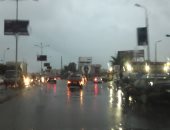 أمطار خفيفة ومتوسطة تضرب عدة مناطق بمحافظة أسيوط