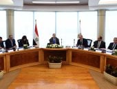 صور.. رئيس الوزراء يعقد اجتماعا مع مجلسى إدارة الرقابة المالية والبورصة