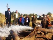 صور.. استكمال تشغيل وحفر 8 أبار زراعية بالوادى الجديد بتكلفة 18 مليون جنيه