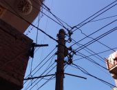 قارىء يشكو من تهالك شبكة الكهرباء بقرية ببنى سويف