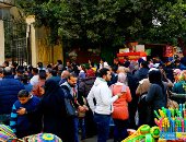 فيديو وصور.. الأسر تودع الإجازة وتستعد للدراسة.. إقبال كثيف على "حديقة الحيوان"