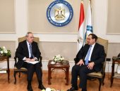 وزير البترول يبحث مع السفير الأمريكى التعاون بمشروع تحول مصر لمركز إقليمى 