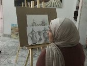 صور.. "تعلم الفن التشكيلى" مبادرة جديدة لتعليم مبادئ الرسم مجانا بالعريش
