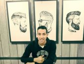 "محمد" يشارك بلوحات فنية تظهر موهبته فى رسم نجوم الفن والكرة 