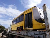 فيديو وصور.. وصول الترام الجديد لورش النقل العام بالإسكندرية تمهيدا لبدء التشعيل 