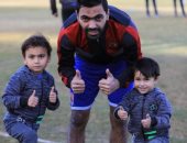 حسين الشحات لـ" نجله " :  ربنا يشفيك 