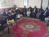 محافظ شمال سيناء يقوم بزيارة مفاجئة لمجلس مدينة بئر العبد