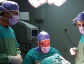 أطباء مستشفى الأقصر الدولى ينجحون فى إزالة ورم خبيث بالميكروسكوب الجراحى