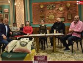 أيمن بهجت قمر وتوما يتحدثان عن أعمالهما فى "قهوة أشرف".. غدا