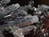 ضبط مصنع بدون ترخيص 1100 قطعة معدن مجهولة المصدر فى البساتين