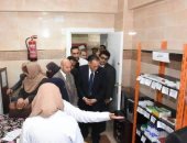 محافظ الشرقية ورئيس قطاع الطب العلاجى يفتتحان مركز طب الأسرة بالعزيزية