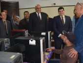 محافظ الوادى الجديد يتفقد اختبارات "المجلس التطوعى للشباب"