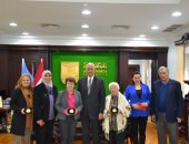 رئيس جامعة الإسكندرية يستقبل وفد المعهد الكندى لبحث تقديم برامج للدراسات العليا